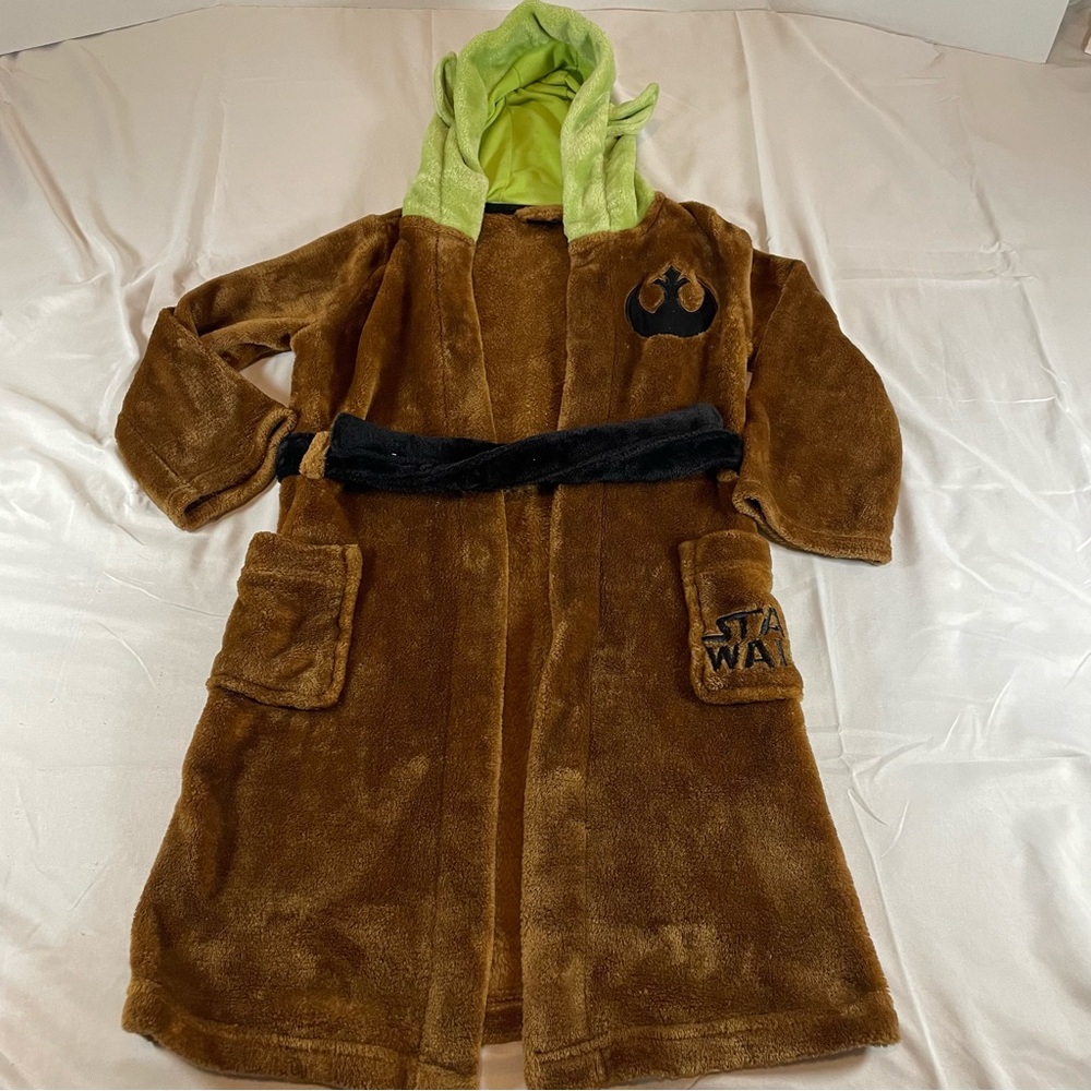 Star Wars Brown and Green Kids Robe